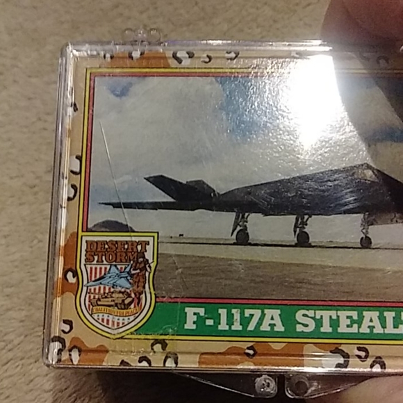 New in case DESERT STORM CARD - Picture 2 of 7